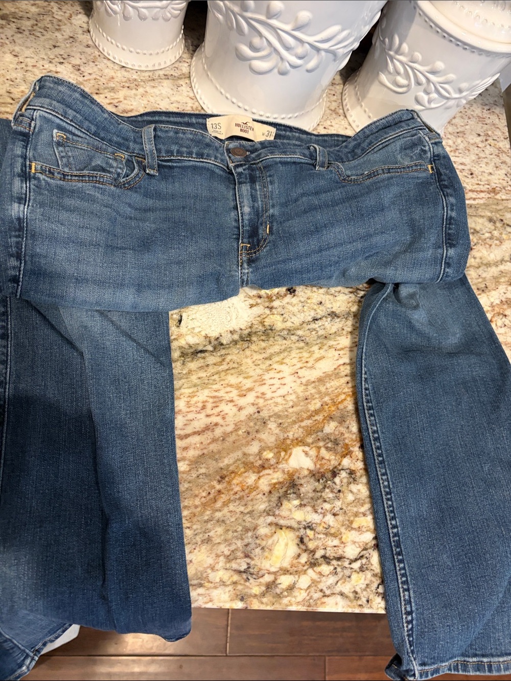 Hollister Women's Bootcut Jeans in Medium Blue Wash